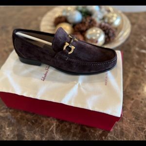 New Salvador Ferragamo Shoes Size 9.5